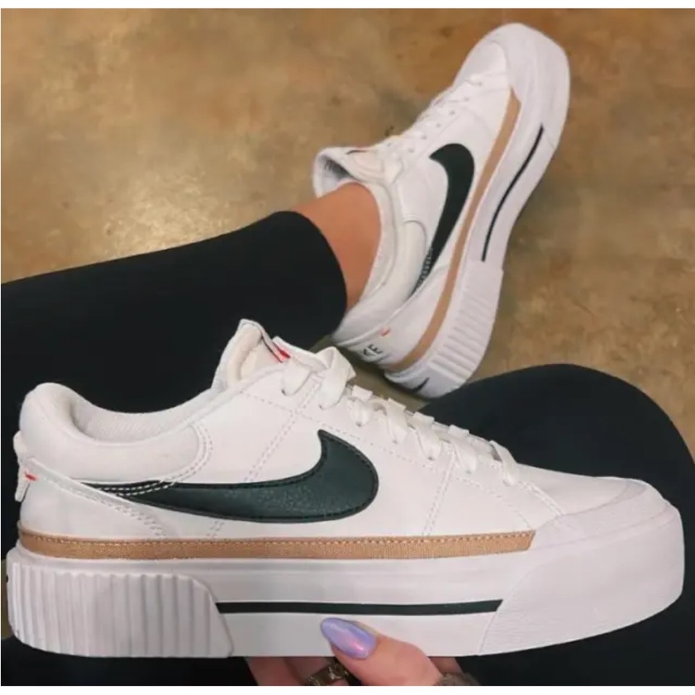 NIKE WOMENS COURT LEGACY LIFT SNEAKER - WHITE - Picture 6 of 7